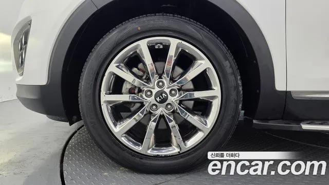 Kia Sorento 2016 thumb 5