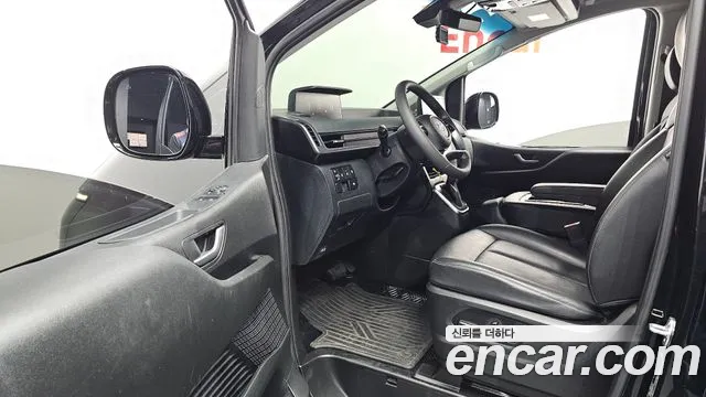 Hyundai Staria 2022 thumb 9