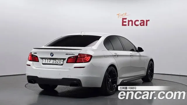 BMW 5-Series 2015 thumb 2