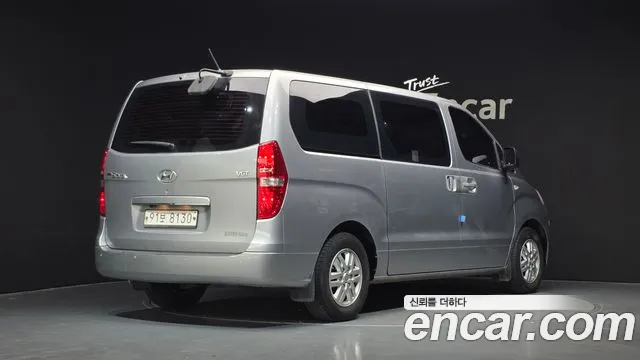 Hyundai Starex 2016 thumb 2