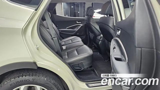 Hyundai Santa Fe 2013 thumb 11