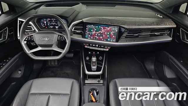 Audi Q4 e-tron 2025 thumb 6