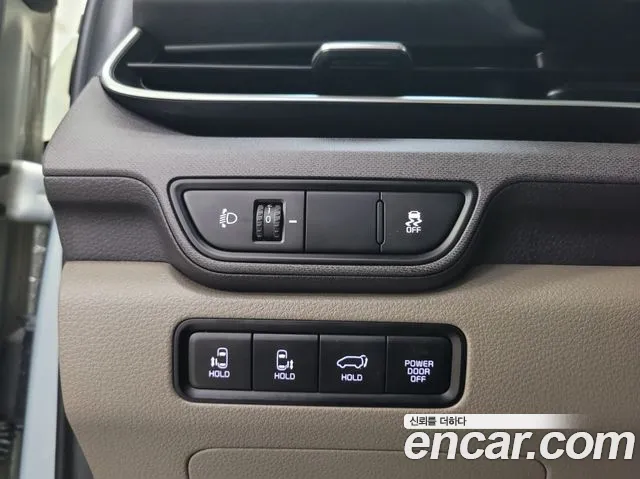 Kia Carnival 2024 thumb 7