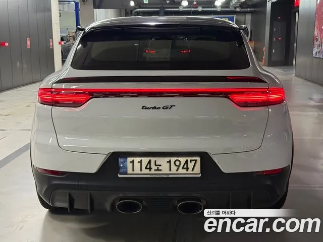 Porsche Cayenne 2022 thumb 4