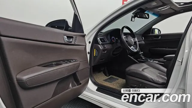 Kia K5 2018 thumb 10