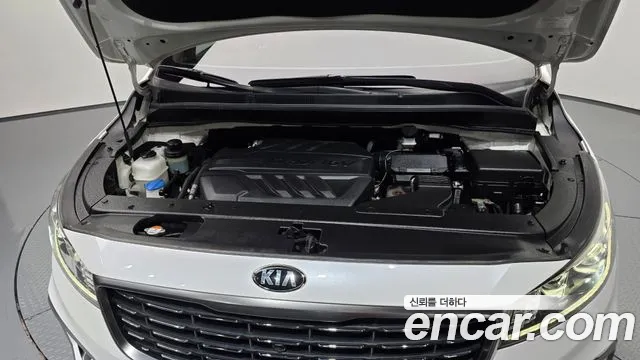 Kia Carnival 2018 thumb 5