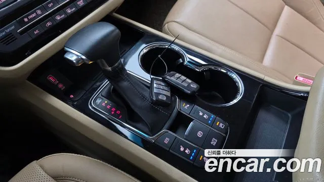 Kia Carnival 2018 thumb 8