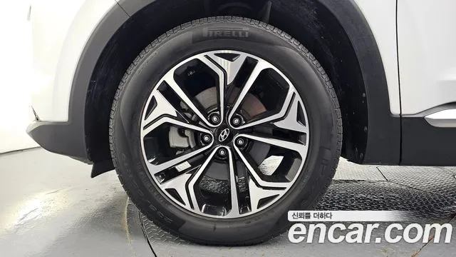 Hyundai Santa Fe 2019 thumb 5