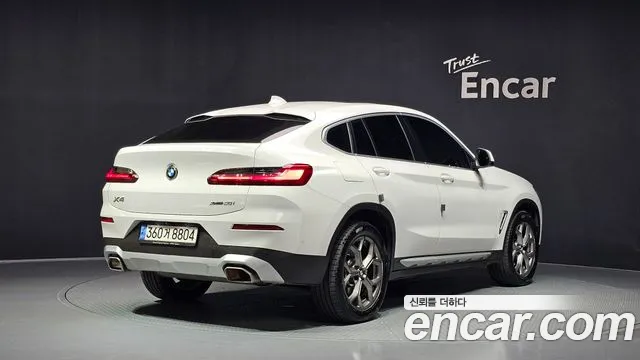 BMW X4 2022 thumb 2