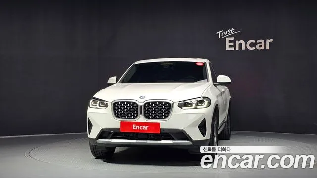 BMW X4 2022 thumb 3