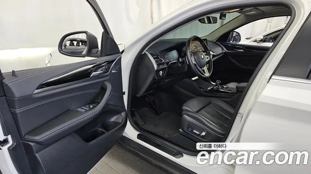 BMW X4 2022 thumb 10