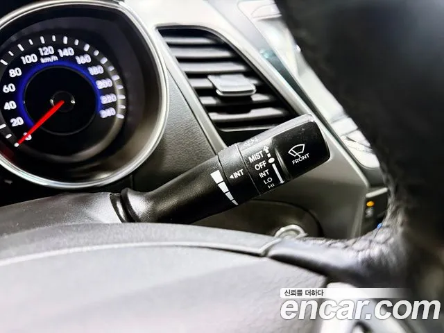 Hyundai Avante 2015 thumb 8
