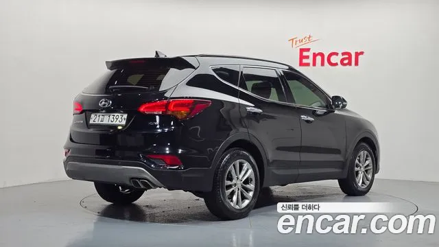 Hyundai Santa Fe 2018 thumb 2