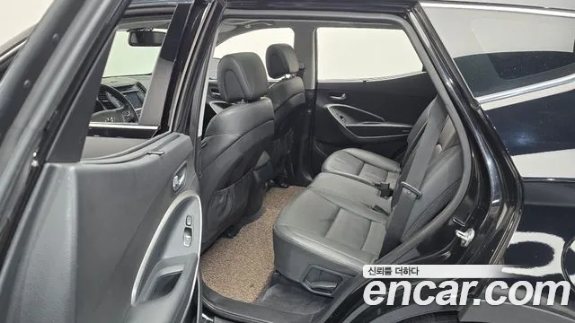 Hyundai Santa Fe 2018 thumb 11