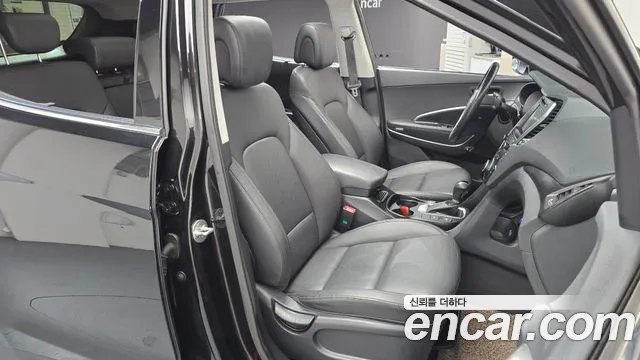 Hyundai Santa Fe 2018 thumb 12