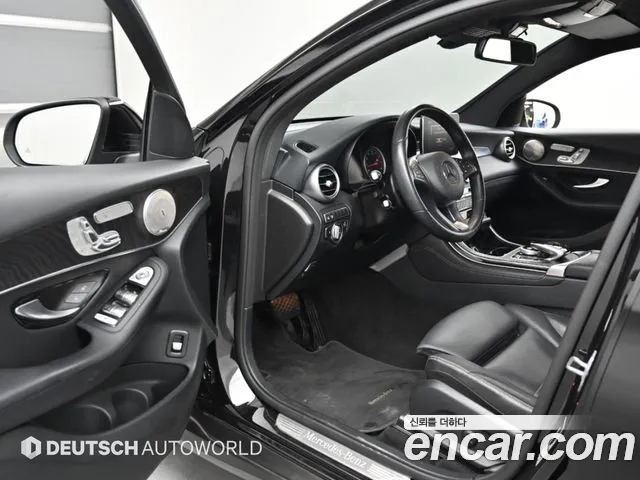 Mercedes-Benz GLC 2019 thumb 10