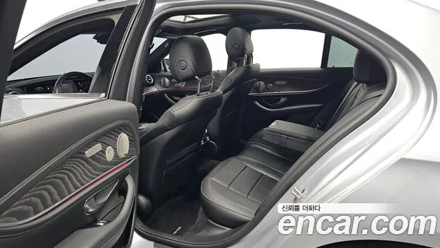 Mercedes-Benz E-Класс 2022 thumb 11