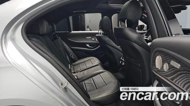 Mercedes-Benz E-Класс 2022 thumb 12