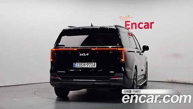 Kia Carnival 2024 thumb 3