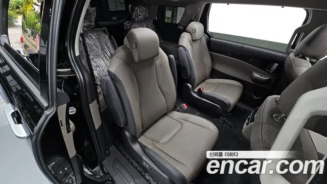 Kia Carnival 2024 thumb 10