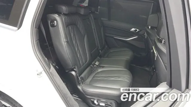 BMW X7 2026 thumb 10