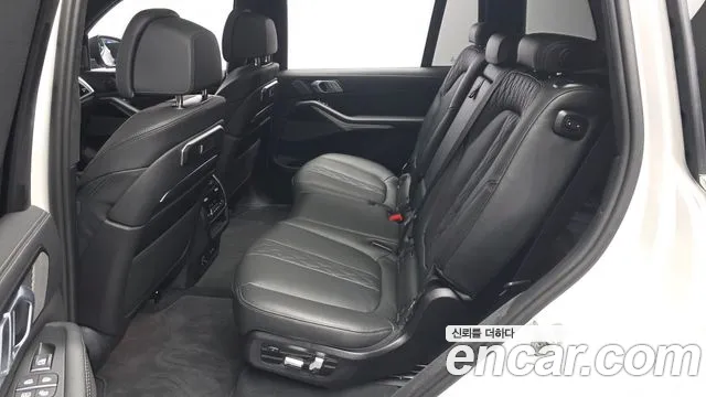 BMW X7 2026 thumb 11