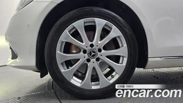 Mercedes-Benz E-Класс 2019 thumb 5