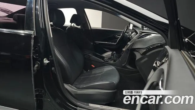 Hyundai Grandeur 2012 thumb 10