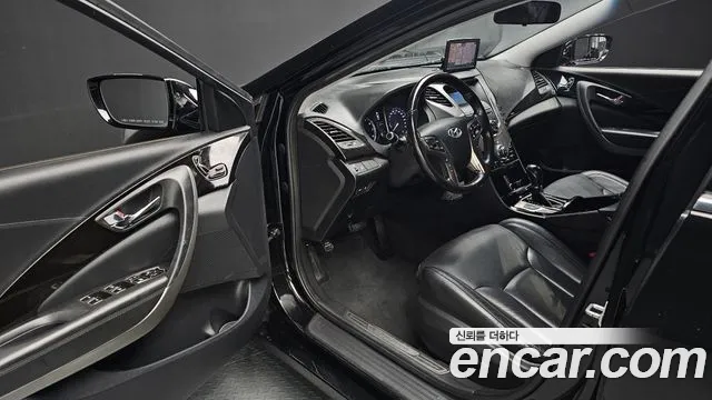 Hyundai Grandeur 2012 thumb 11