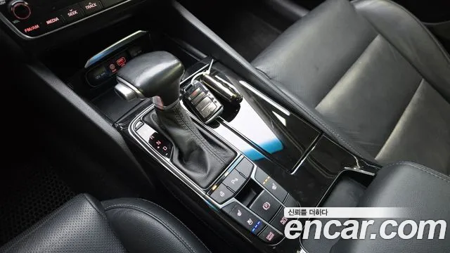 Kia K7 2016 thumb 9