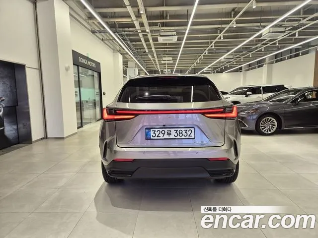 Lexus NX 2025 thumb 4