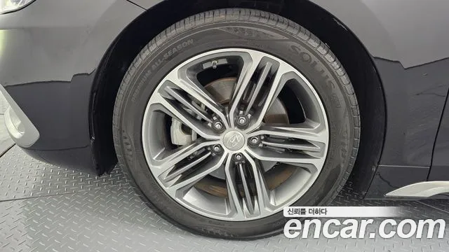 Hyundai Grandeur 2016 thumb 5