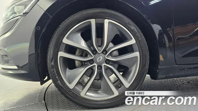 Renault-KoreaSamsung Megane 2016 thumb 5