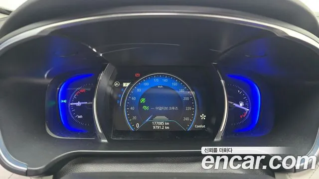 Renault-KoreaSamsung Megane 2016 thumb 8