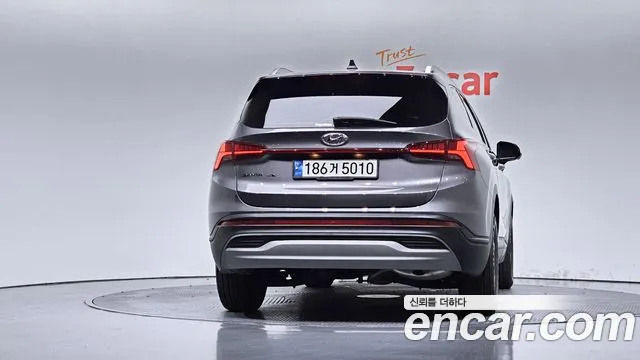 Hyundai Santa Fe 2023 thumb 4