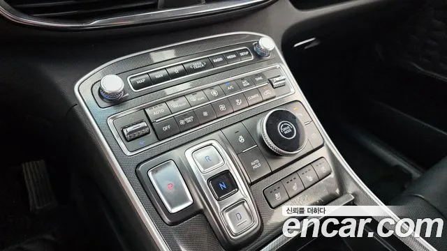 Hyundai Santa Fe 2023 thumb 9