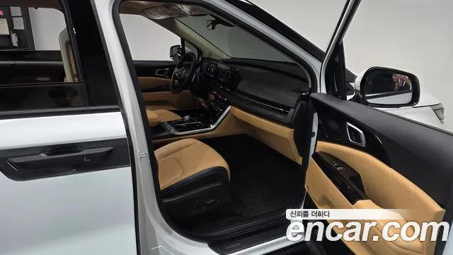 Kia Carnival 2022 thumb 10