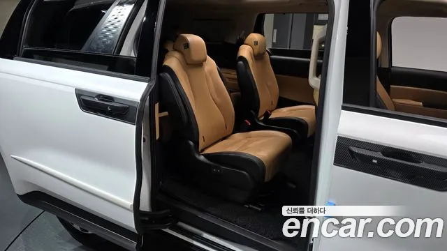 Kia Carnival 2022 thumb 11