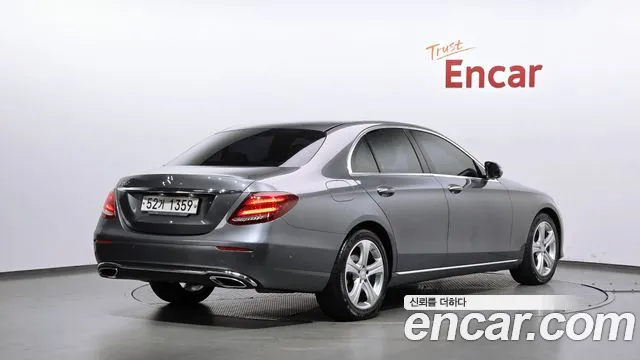 Mercedes-Benz E-Класс 2016 thumb 2