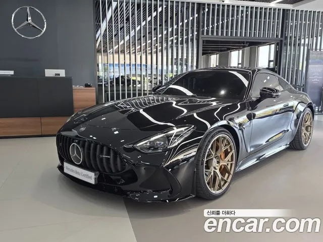 Mercedes-Benz AMG GT 2026 thumb 11