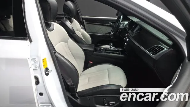 Genesis G80 2019 thumb 11