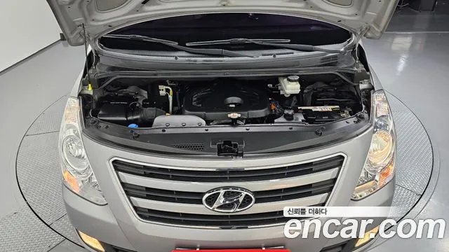 Hyundai Starex 2017 thumb 6