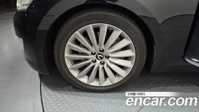 Hyundai Equus 2015 thumb 5