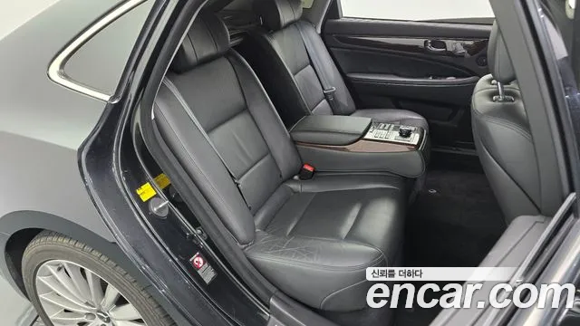 Hyundai Equus 2015 thumb 11