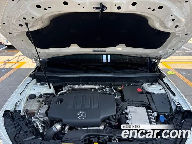 Mercedes-Benz GLB 2022 thumb 6