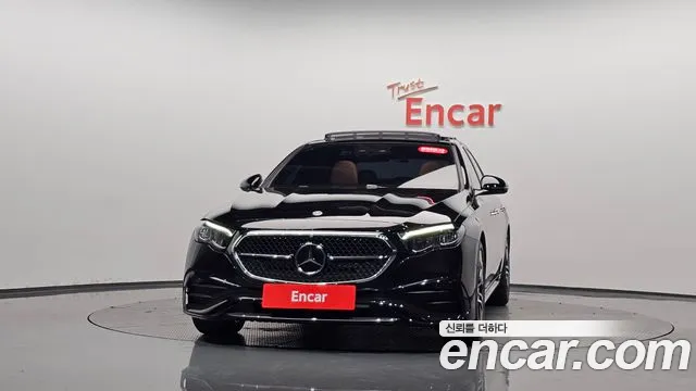 Mercedes-Benz E-Класс 2026 thumb 2
