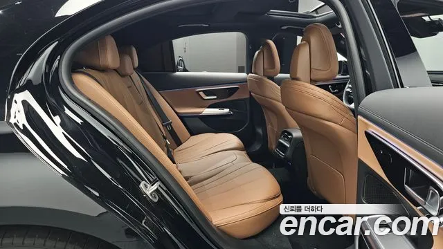 Mercedes-Benz E-Класс 2026 thumb 11