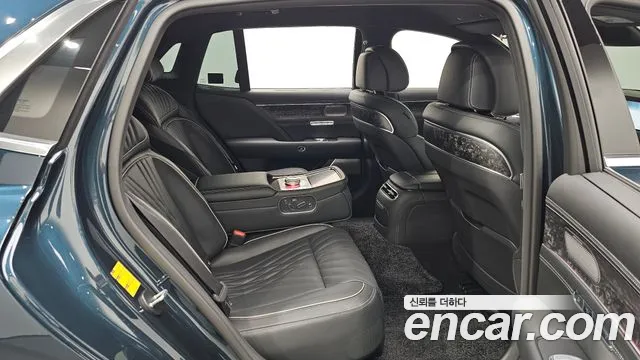 Genesis G90 2022 thumb 11