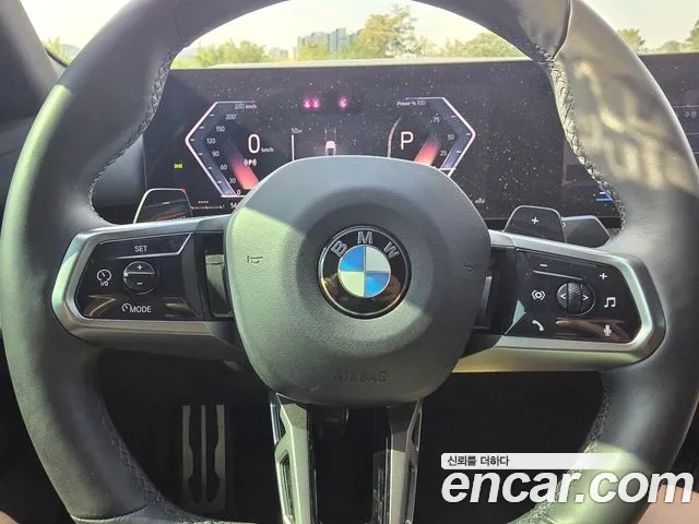 BMW 5-Series 2024 thumb 6