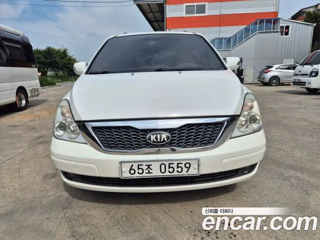 Kia Carnival 2013 thumb 3